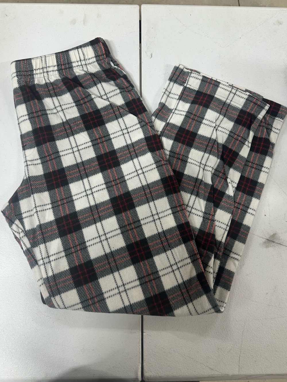 Wondershop Black, White & Red Plaid Lounge Pants